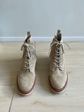 Vince Kady Low Suede Combat Boots Doe Beige Size 9.5